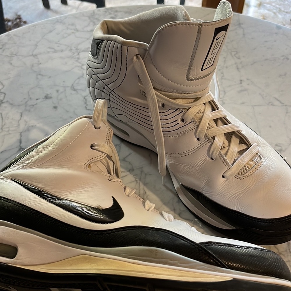 Men’s Nike Elite Basketball Shoes